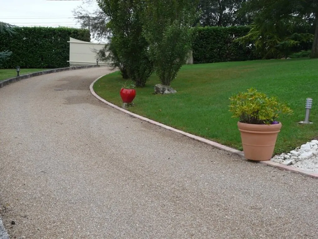 Allée en émulsion à Balma