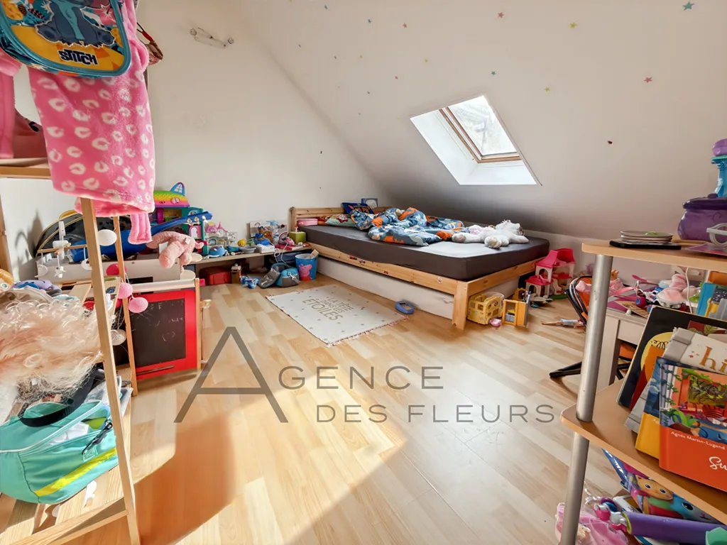 À vendre, maison de brique de 120m² sur un terrain de 600m² situé à Saint-Aubin-les-Elbeuf 76410
