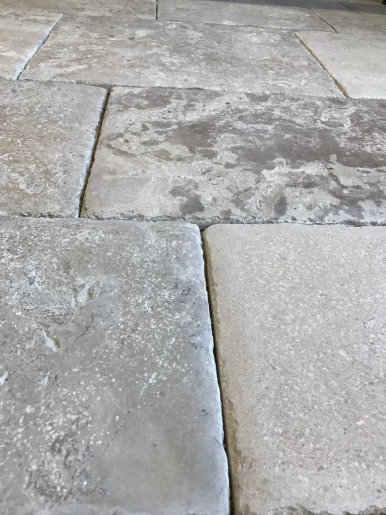 Vieille dalle en pierre naturelle du Périgord, livraison Sablet et Gigondas