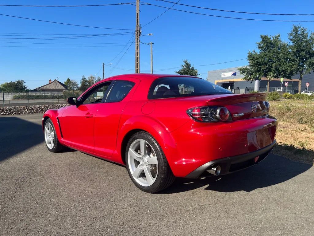 Traitement céramique Crystal Sérum Ultra sur Mazda RX8 Performance - Le Mans (72)