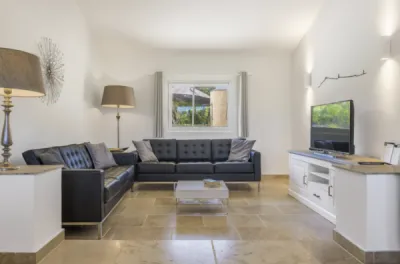 Villa 4 pièce(s) 3 chambre(s) 120 m² Roquebrune-sur-Argens (83380)