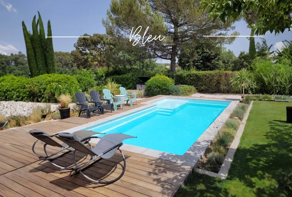 Piscine coque polyester couleur Bleu