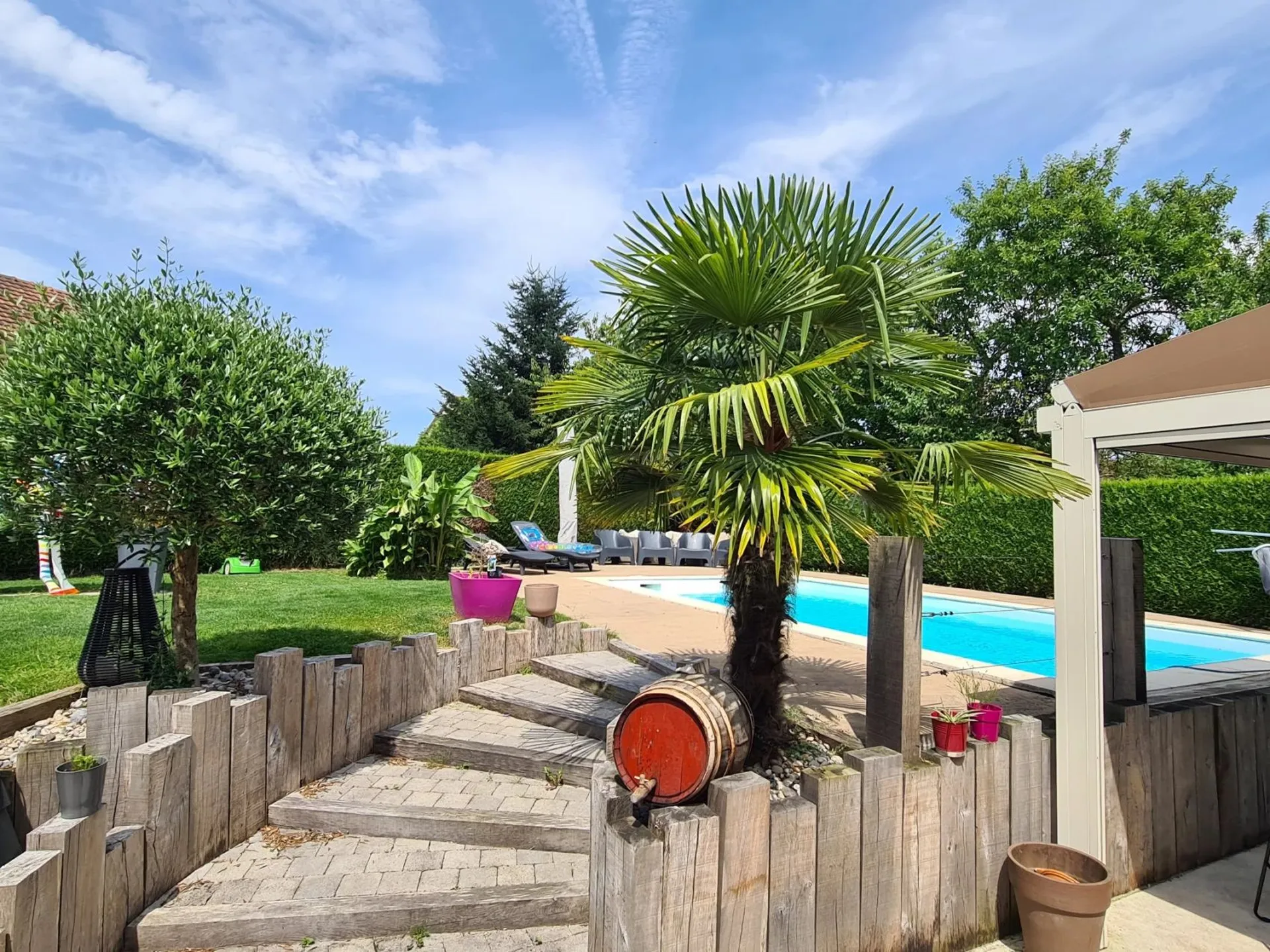 maison avec piscine et garage à vendre à rouillon en sarthe
