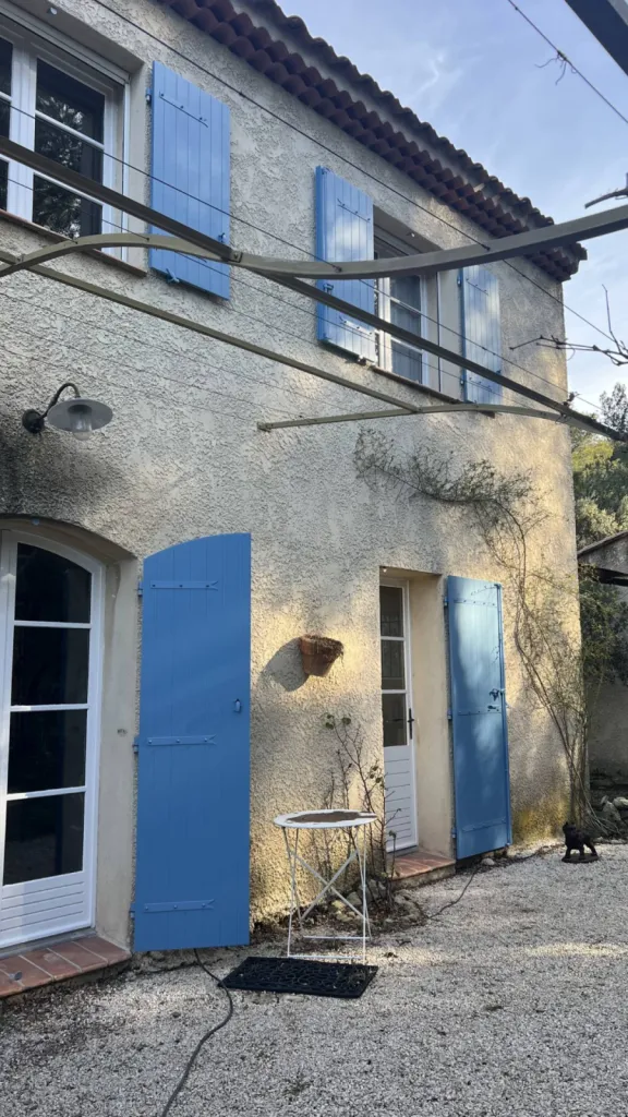 volets battants résine pélissanne