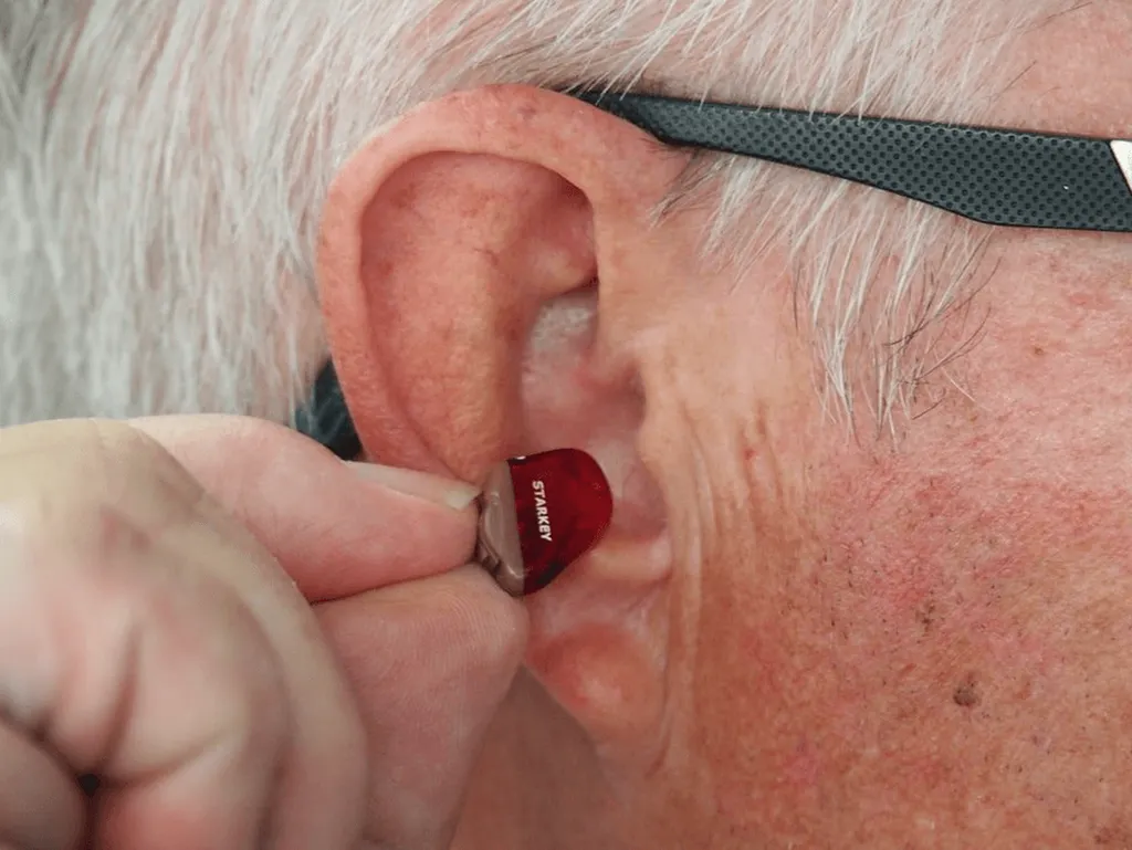 Appareil auditif gratuit et invisible chez un audioprothésiste à La Brède en Gironde