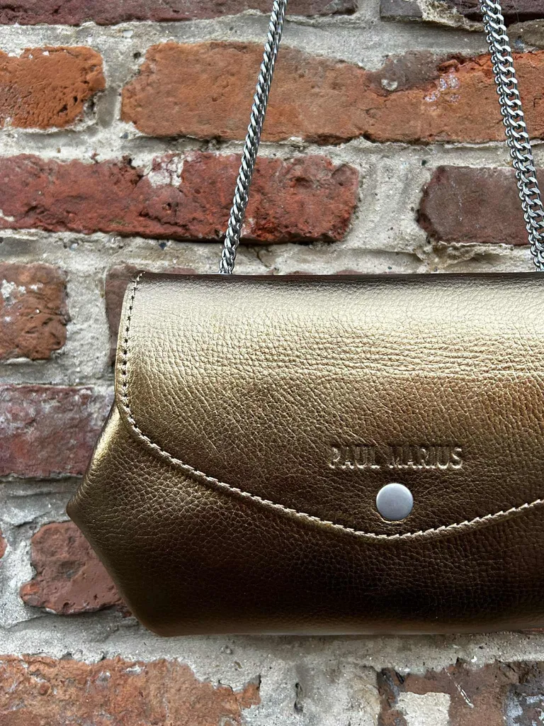 Le Gustave Pochette Bronze, sac pochette Paul Marius disponible chez Evasion Eu