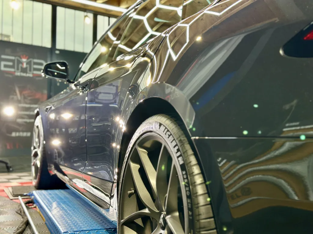 spécialiste du traitement ceramqiue Tesla sur lyon