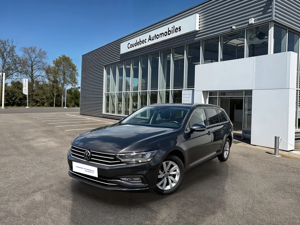 Achat Volkswagen Passat SW d'occasion récente boîte automatique près du Havre, Rouen et Fécamp chez votre garage Caudebec Automobiles en Normandie