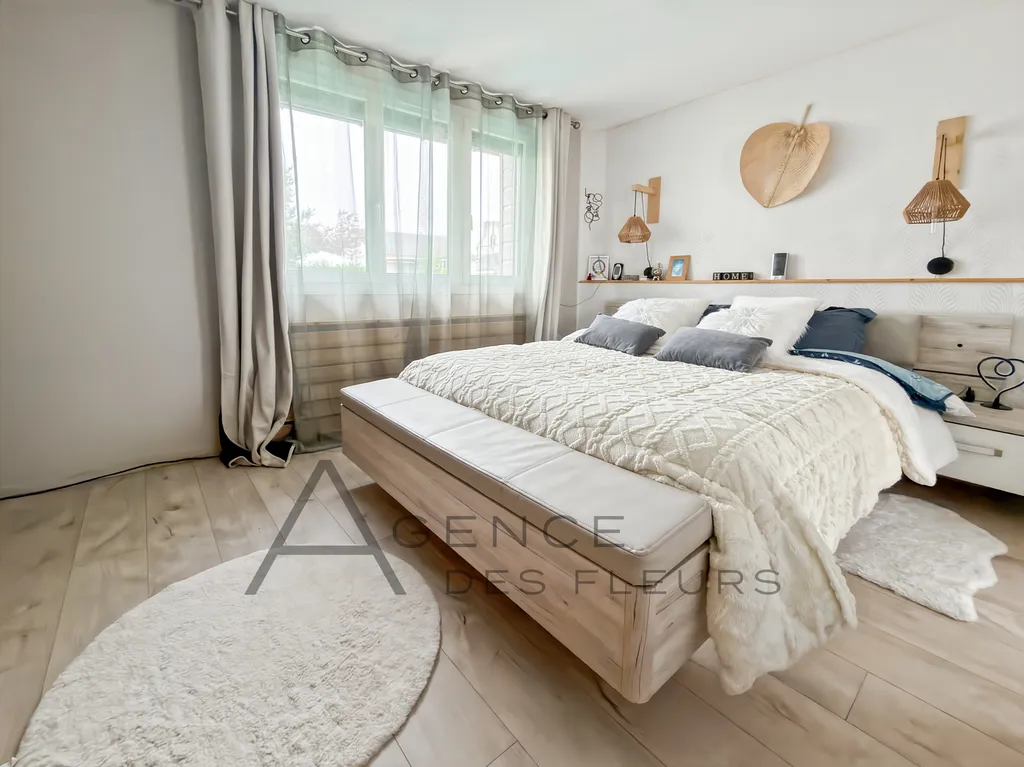 A vendre, maison de 130 m² édifiée sur 608 m² de terrain sur la commune de CAUDEBEC LES ELBEUF 76320