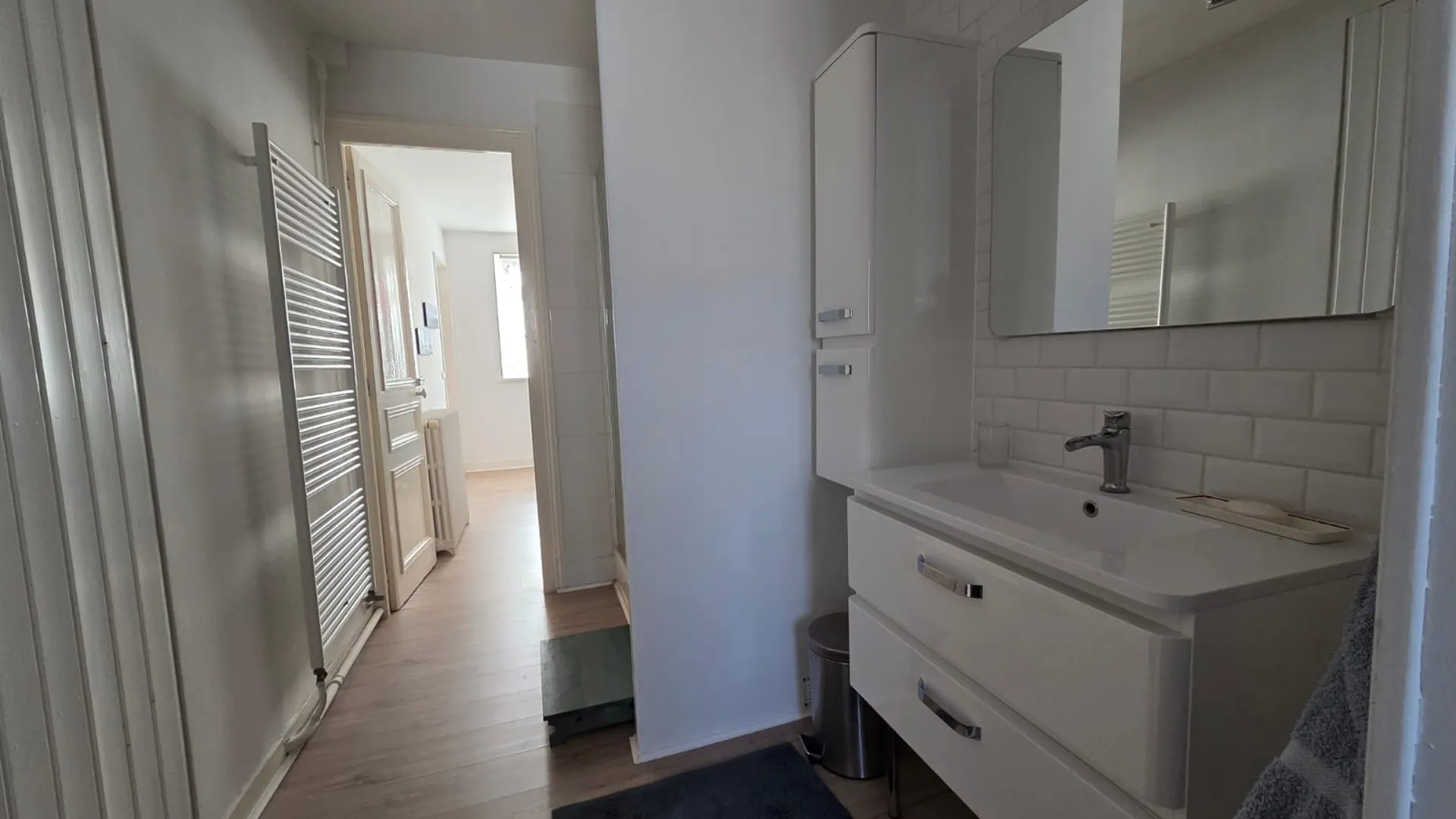 Appartement F3 de 77 m² à proximité immédiate de la plage