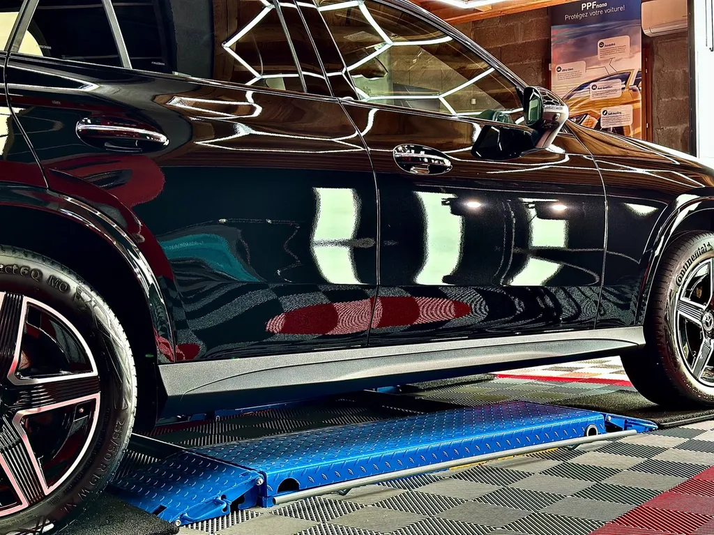 Traitement céramique auto DETAILING protection carrosserie Sud de Lyon Mercedes GLC