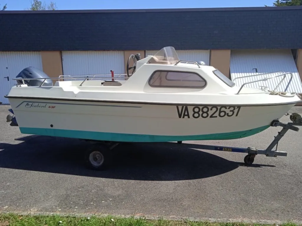 Acheter un premier bateau d'occasion avec Moteur à Arzal