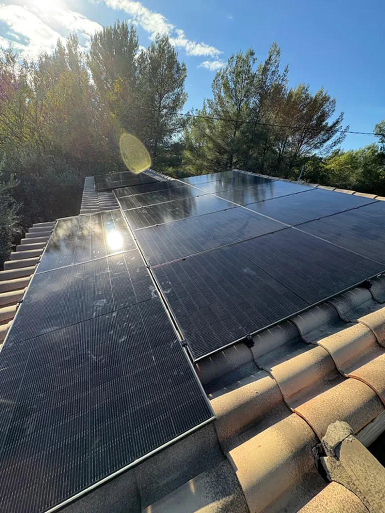 Installation de panneaux solaires au meilleur prix avec Provence Energie Solaire Services à La Ciotat