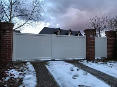 PORTAIL PVC BATTANT OU COULISSANT