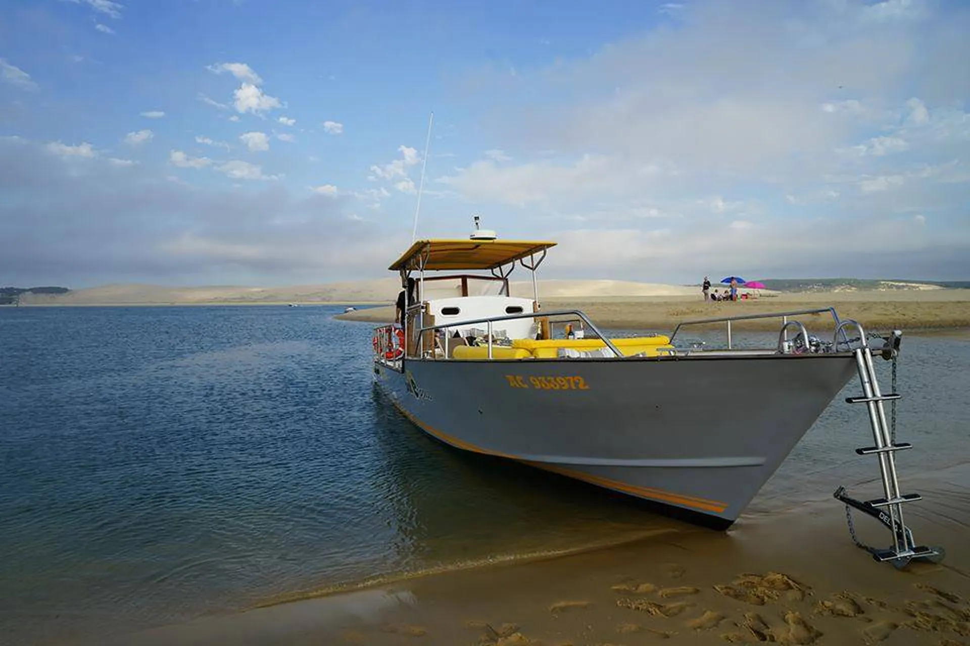 Croisière en vedette chaland moderne sur le bassin d'Arcachon