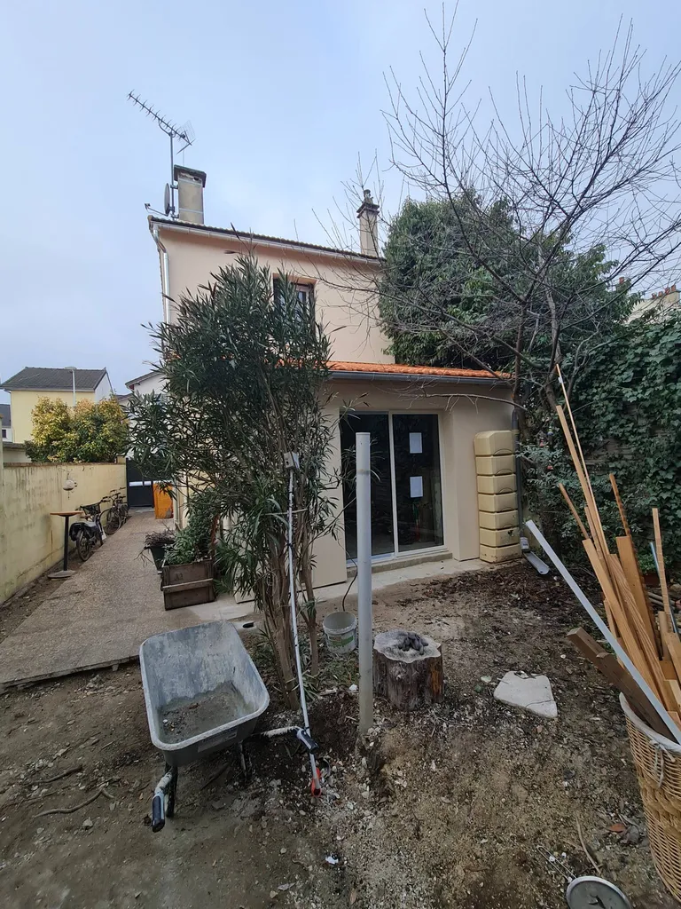 Entreprise RGE Qualibat pour l'isolation d'une maison à Nanterre 92 en Ile-de-France