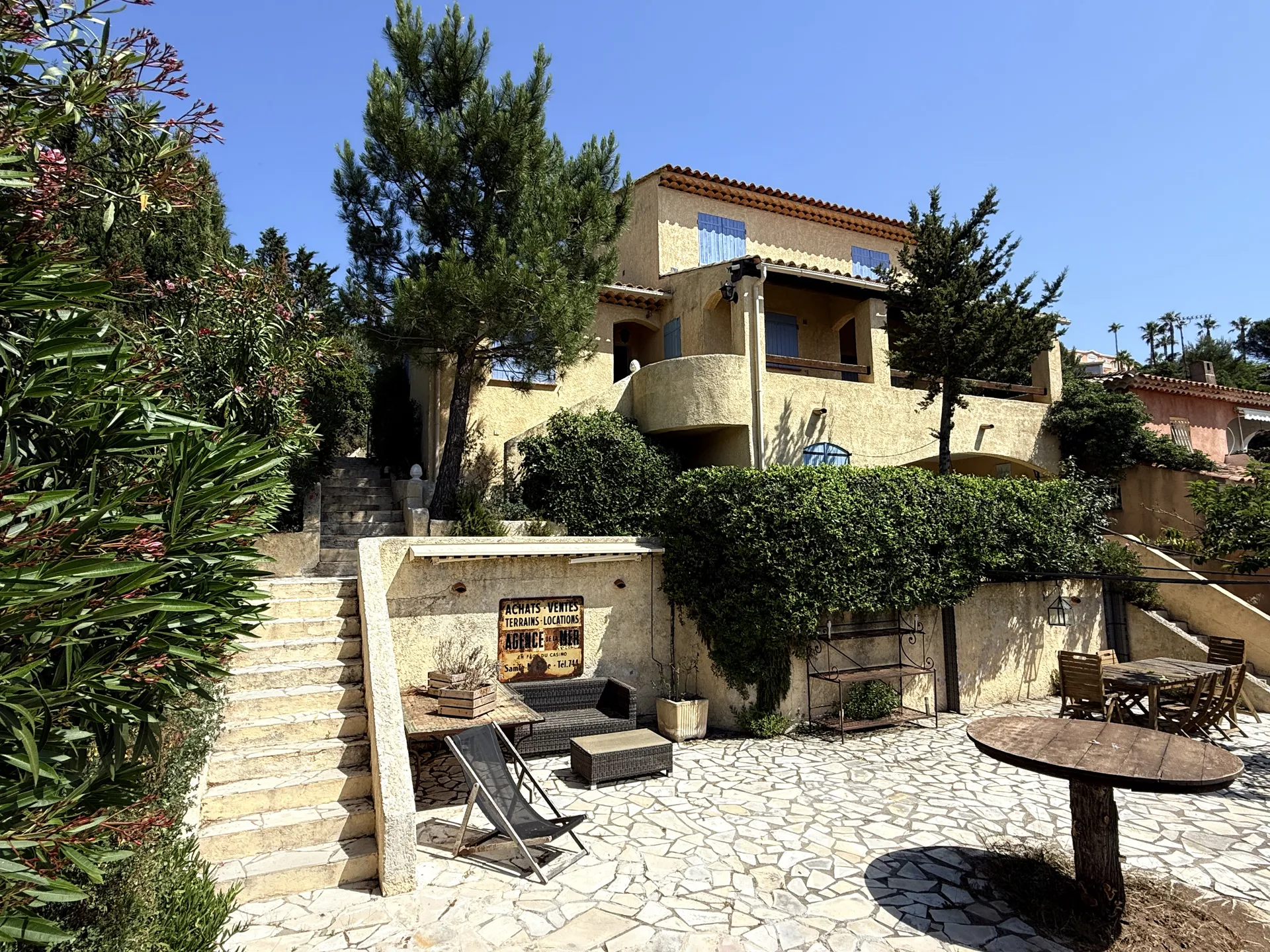 Maison provençale vue mer — Les Issambres, plage de la Gaillarde à pied