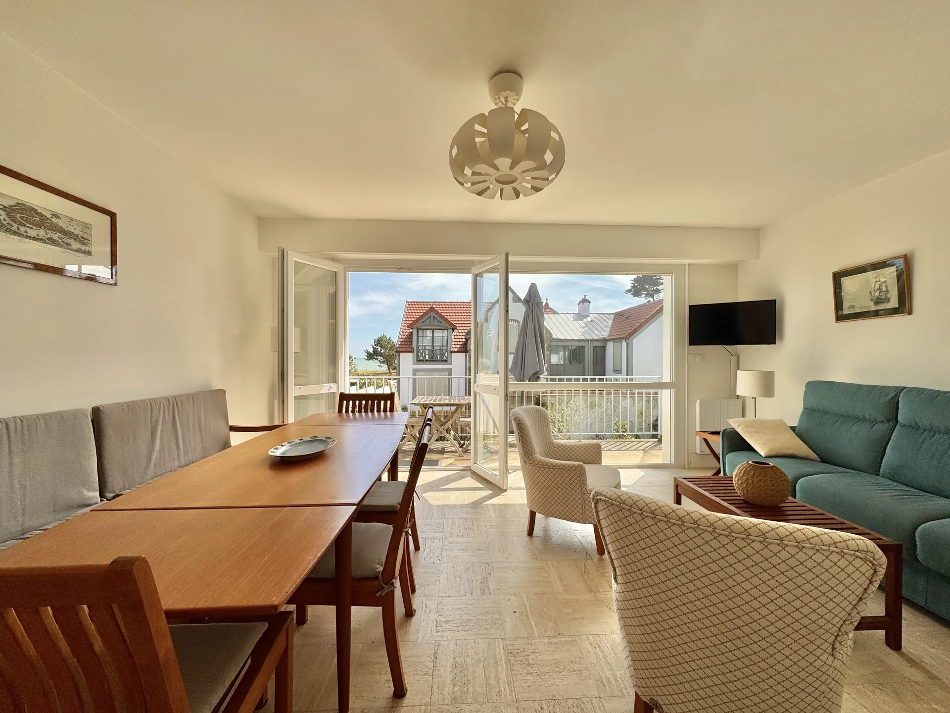 2589 - Appartement T3 avec balcon et vue mer