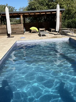 Faire localiser une fuite sur piscine carrelée à Châteauroux dans le 36 par un spécialiste sans destruction et sans vider le bassin
