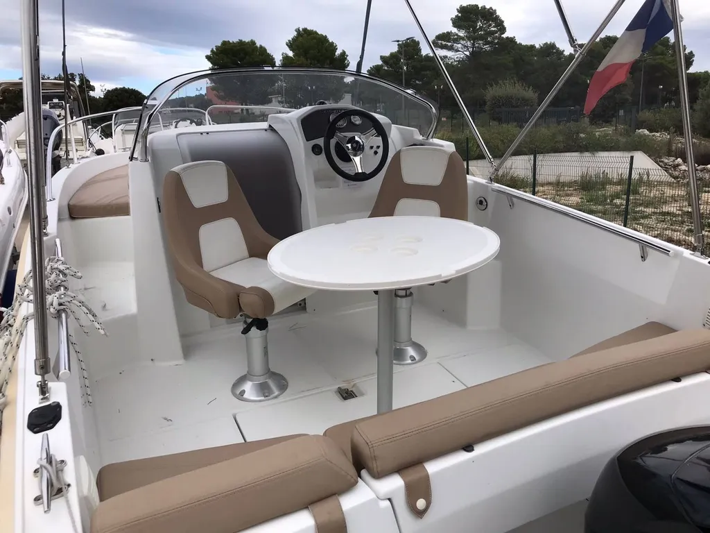 Jeanneau Cap Camarat 555 à Bandol