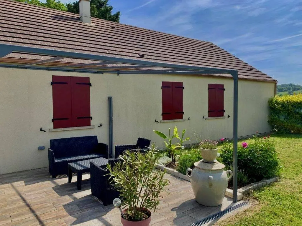 BS Menuiseries spécialiste de l'installation de volets battants en fibre de verre à Saint-Romain-sous-Gourdon