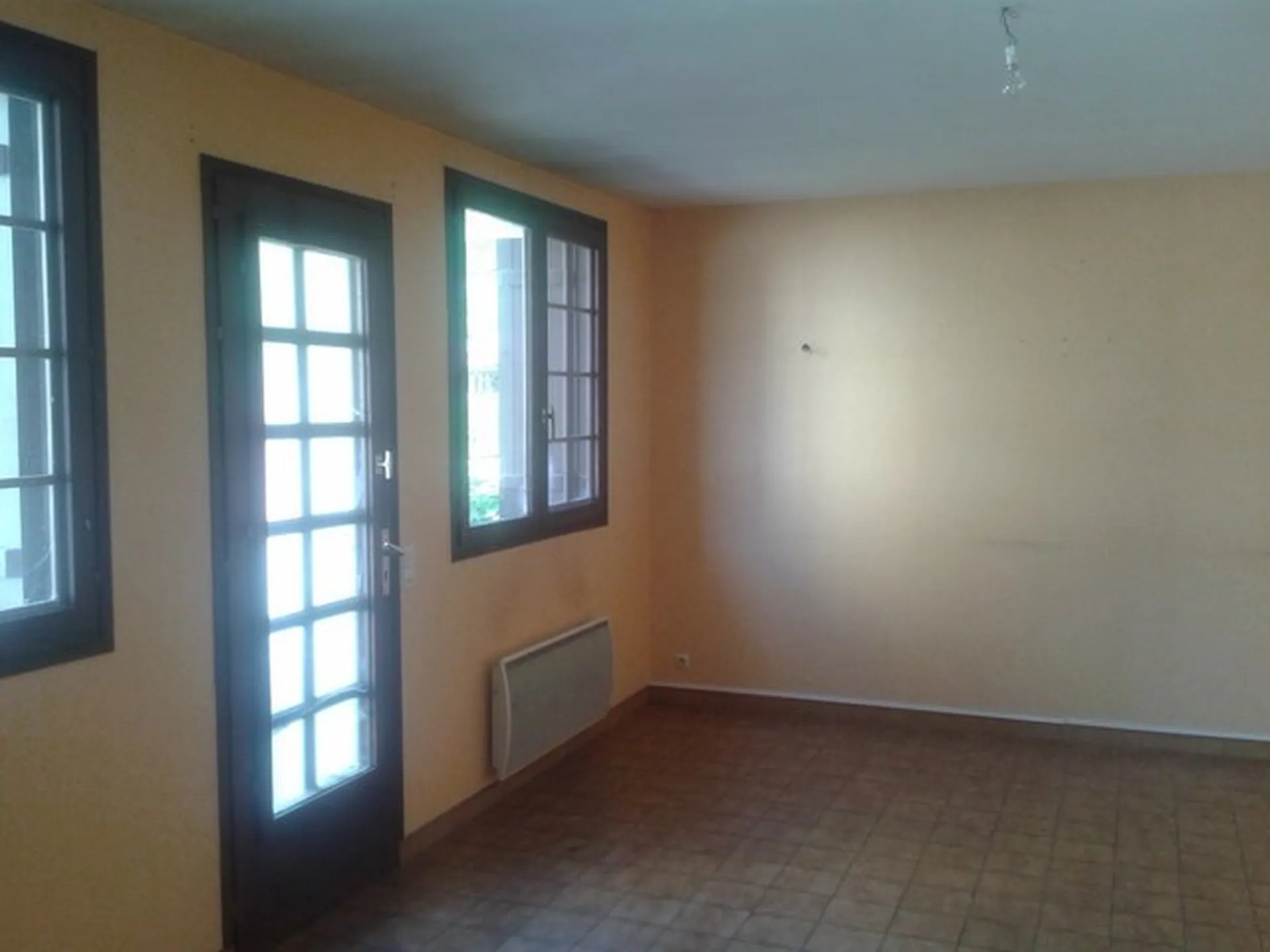 MAISON DE VILLE, LISIEUX, CALVADOS, PAYS D'AUGE