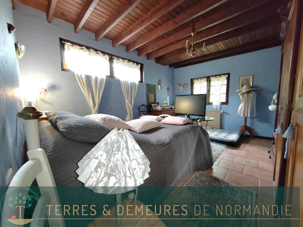 BOURNEVILLE-SAINTE-CROIX  (27500), 5 minutes des commerces.