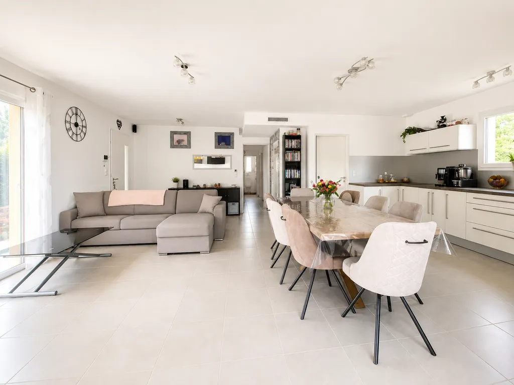 Maison 126m²  avec 4 chambres + 1 bureau Martillac  Au calme, proche du centre