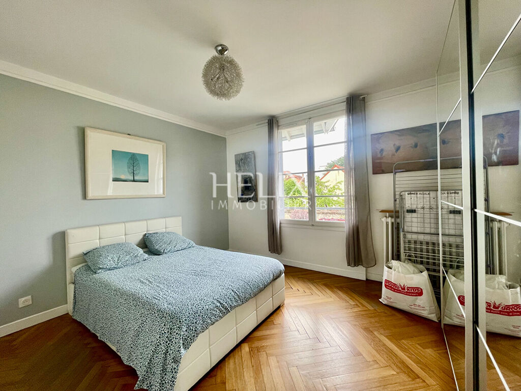 Houilles centre-ville maison recherchée avec grand terrain plat proche gare