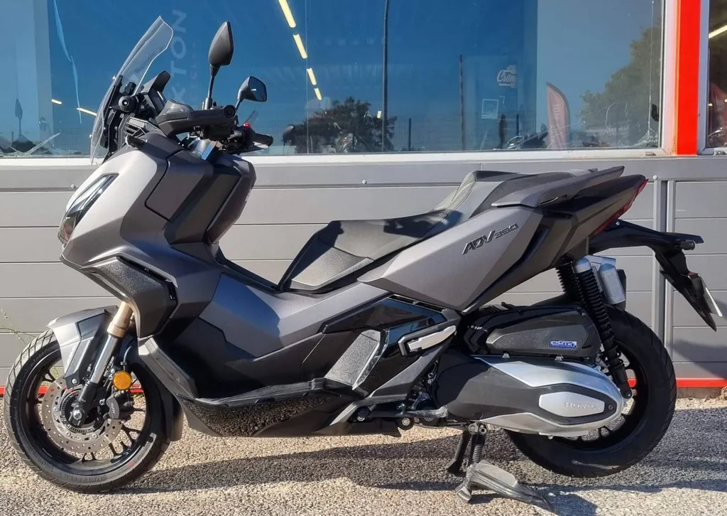 SCOOTER OCCASION HONDA 350 ADV TOULON
