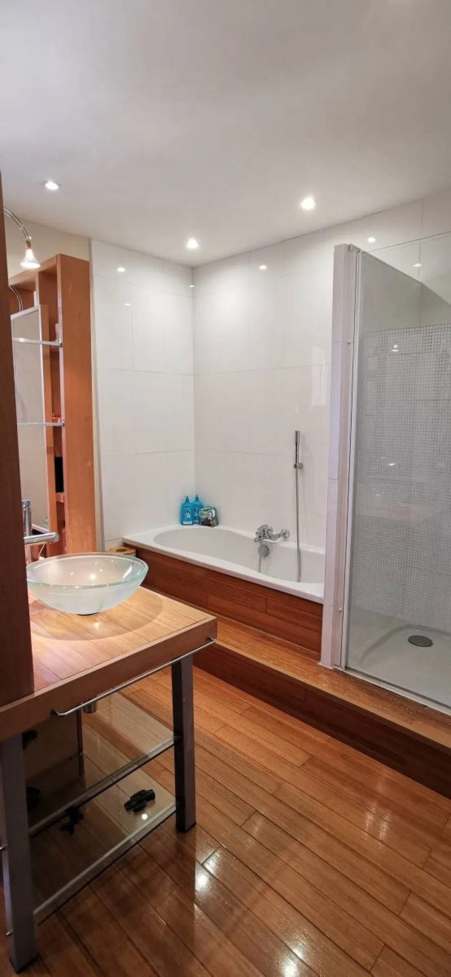 Cassis -   maison individuelle rénovée & climatisée avec terrasse vue mer, piscine et garage