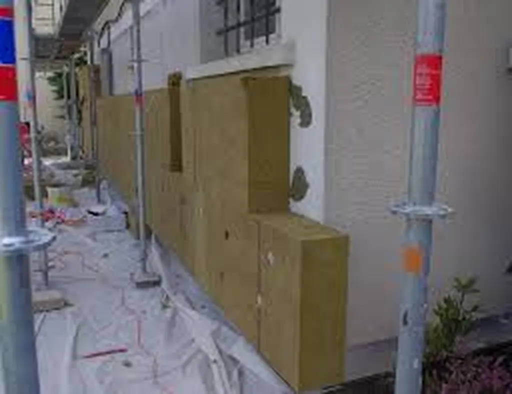 Isolation thermique extérieure établissement recevant du public ERP avec laine de roche  à Chambéry en Savoie