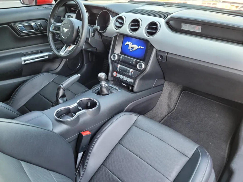 Ford Mustang Fastback occasion 2.3 Ecoboost 317 cv BV6 à Plaisance du Touch proche de Toulouse en Occitanie