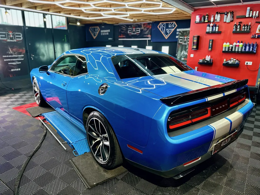 Traitement céramique , detailing Dodge Challenger spécialiste sur Vaugneray 