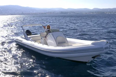 Sorties en bateau dans les Calanques avec un semi rigide