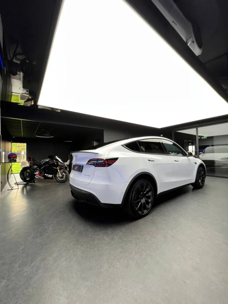 TESLA MODEL Y - PROTECTION CERAMIQUE GTECHNIQ - LILLE