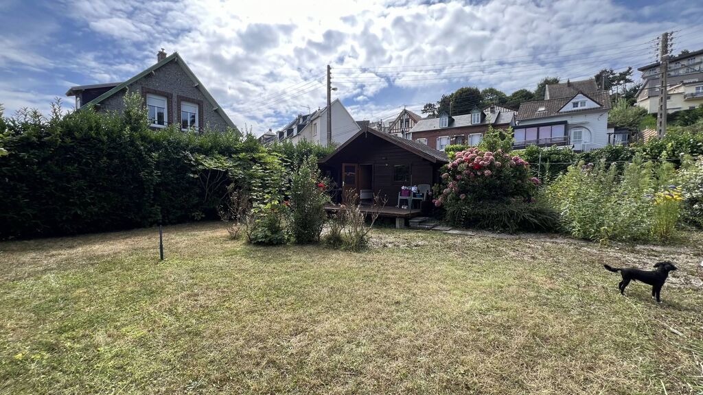 VENDU TERRAIN CONSTRUCTIBLE AU COEUR DU TREPORT