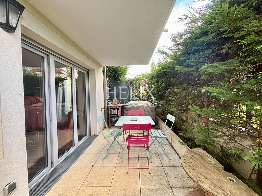 Appartement avec terrasse et jardin Saint Germain En Laye 2 pièce(s) 53M2