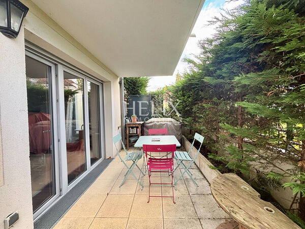 Appartement avec terrasse et jardin Saint Germain En Laye 2 pièce(s) 53M2