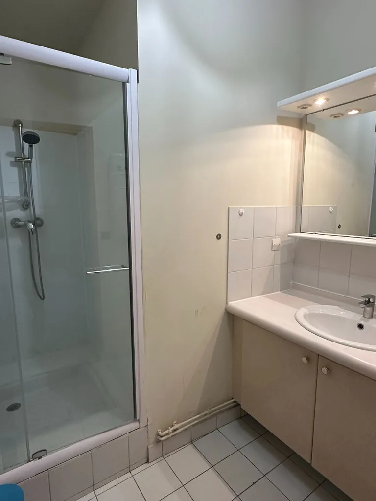 APPARTEMENT ROUEN - 3 pièces - 53 m2 - situé rue saint romain - 710€ charges comprises