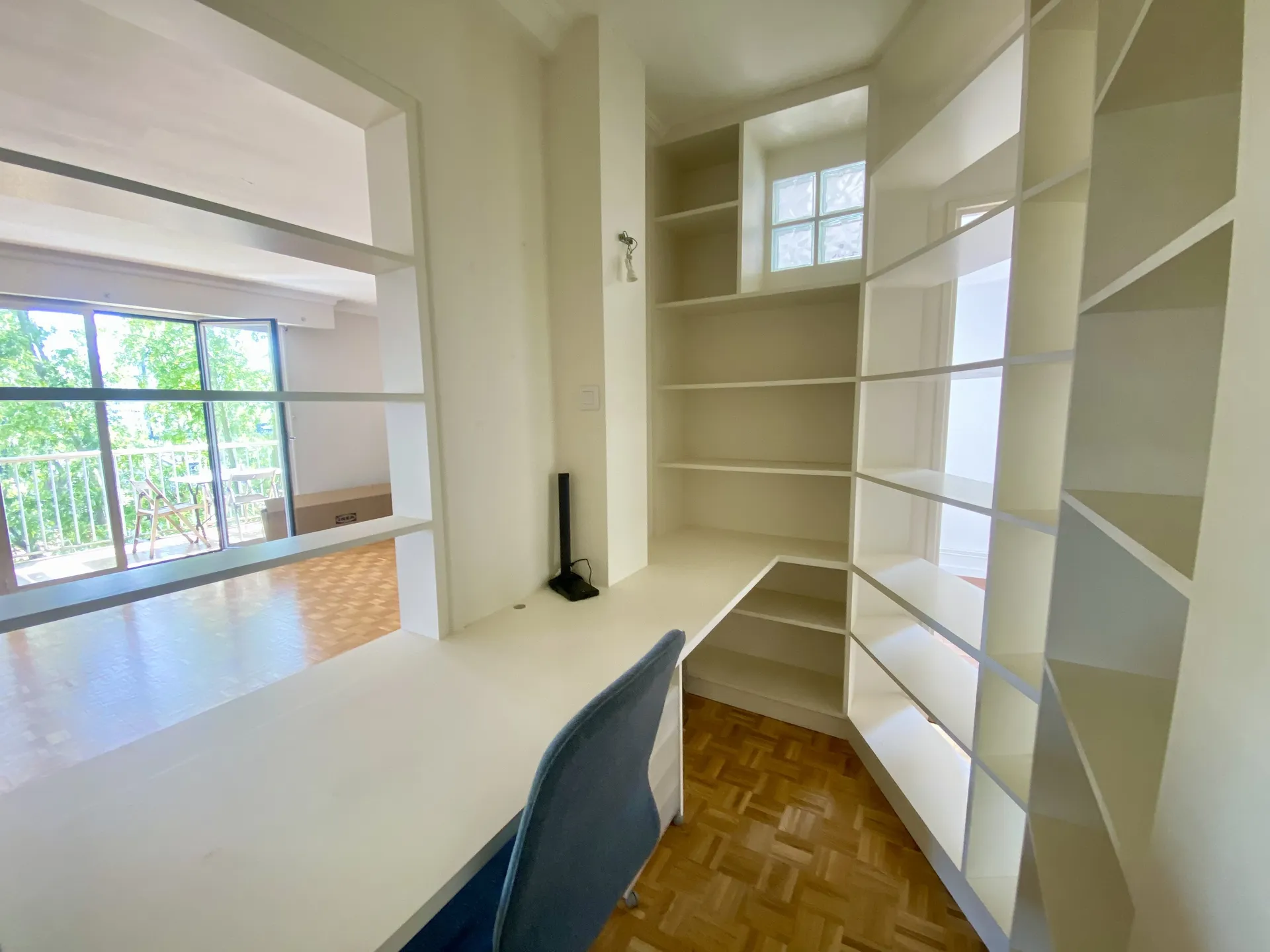 Vivre dans un bel appartement à Saint Germain en Laye avec balcon et un parking pour un stationnement plus facile