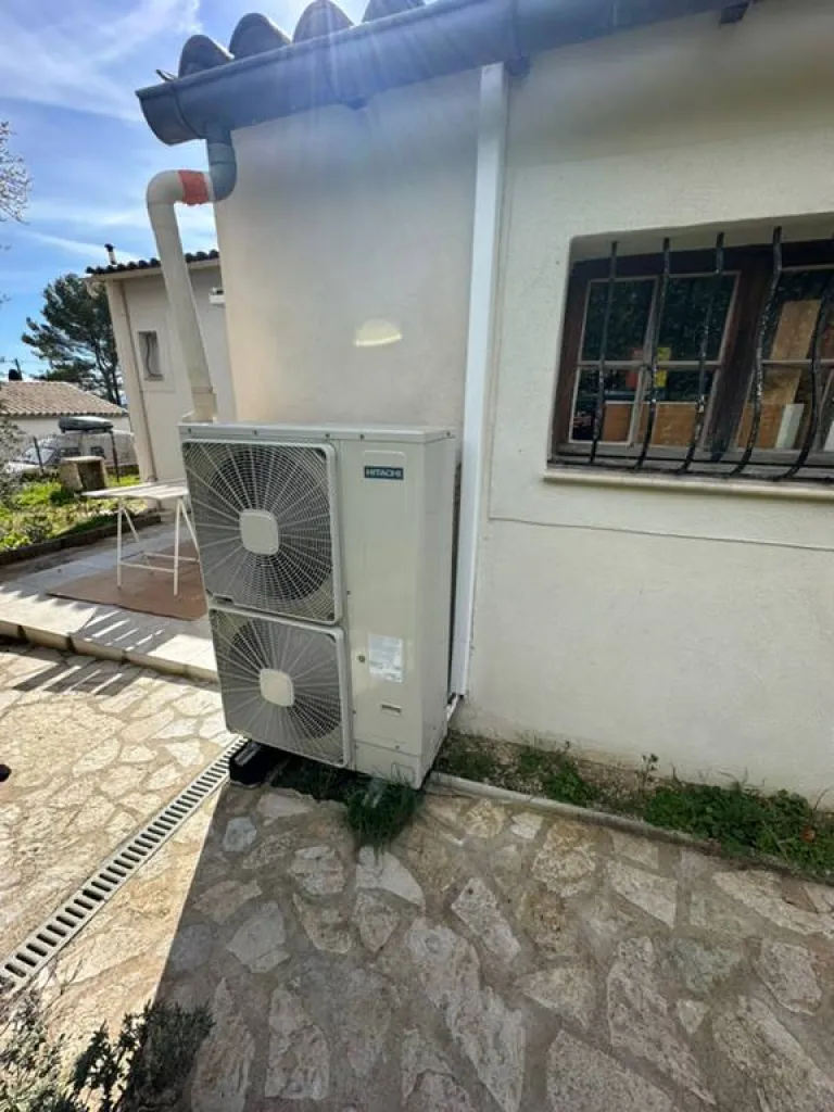 Installation d'une pompe à chaleur air-air à Marseille dès 2 290€