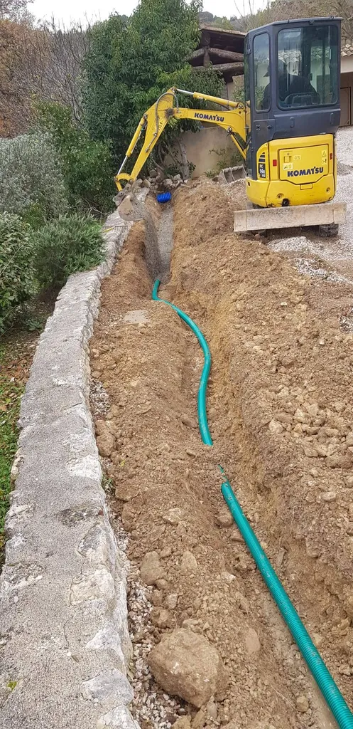 Travux de terrassement à Pertuis avec minipelle