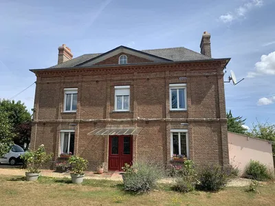Rare à la vente, Ancien Corps de Ferme sur presque 8 hectares de terres, dans la région de Lieurey 27560