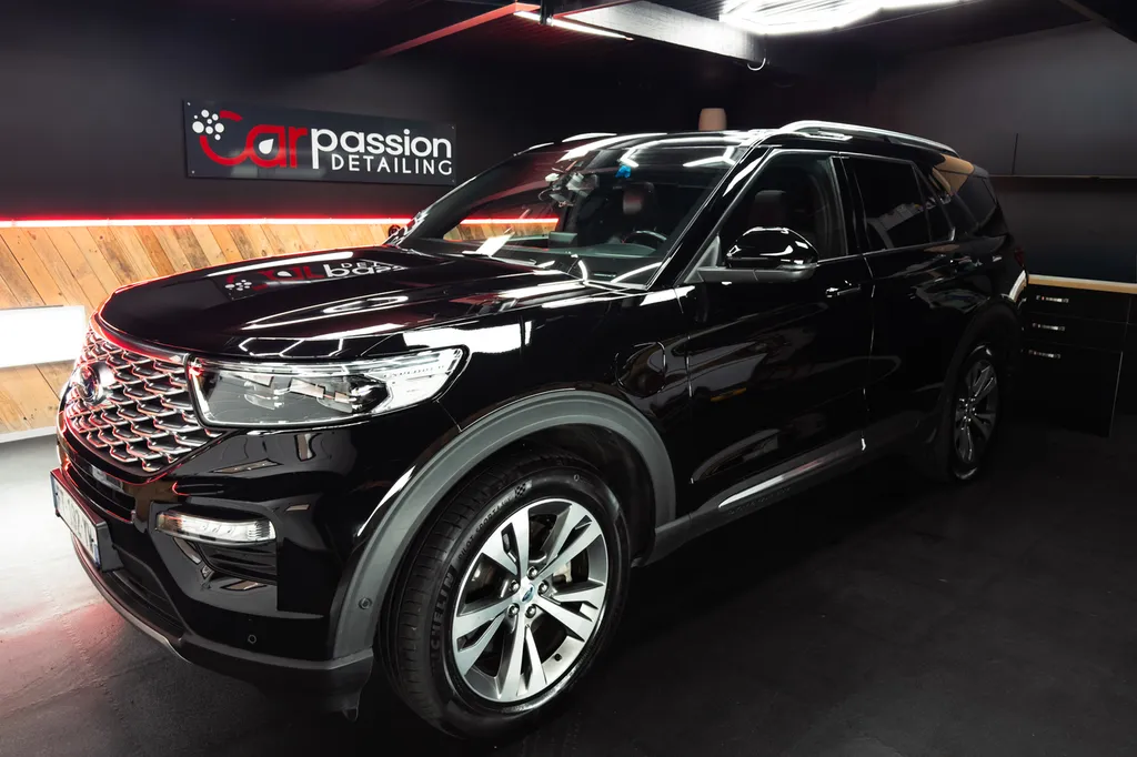 Car staging pour la vente, préparation a la vente de ce Ford Explorer 