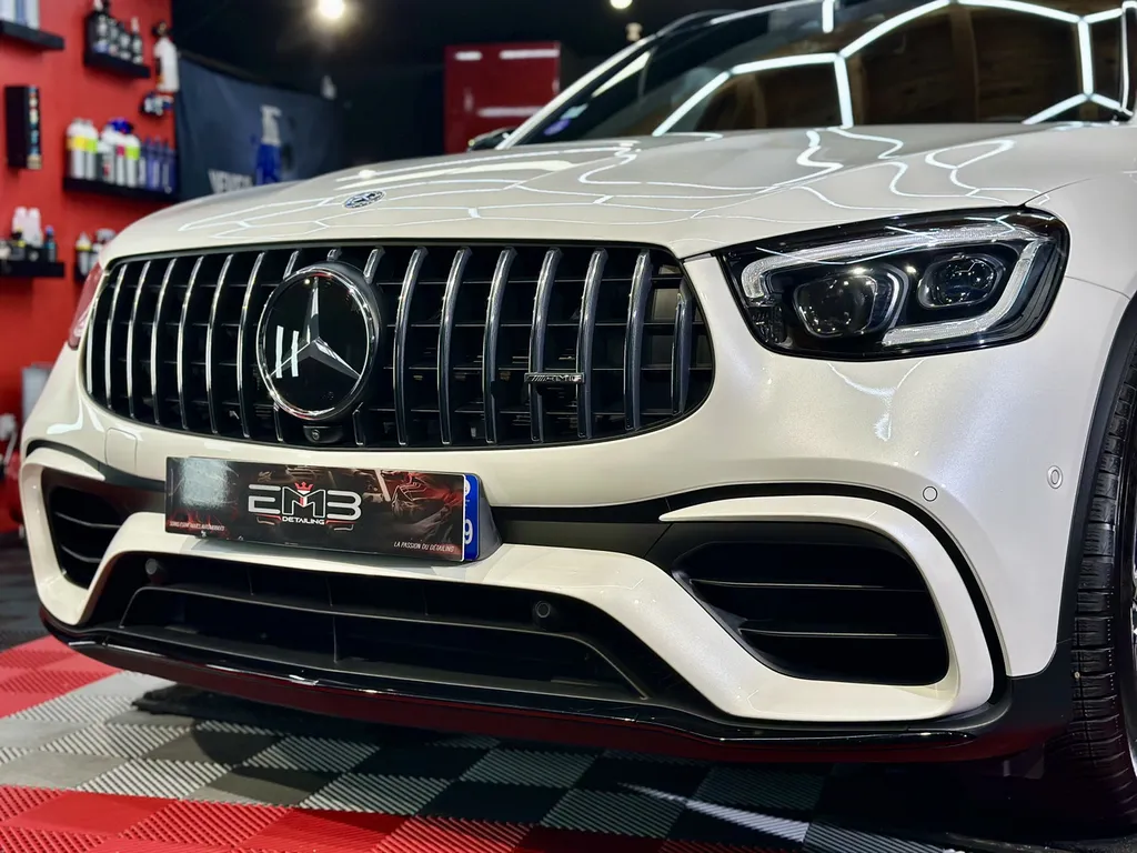 Traitement céramique auto lyon protection carrosserie Mercedes GLC 63 AMG