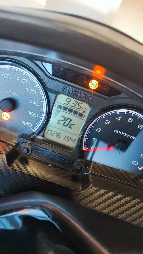 SUZUKI BURGMAN 400 DU 09/2022 AVEC 26200 KM.