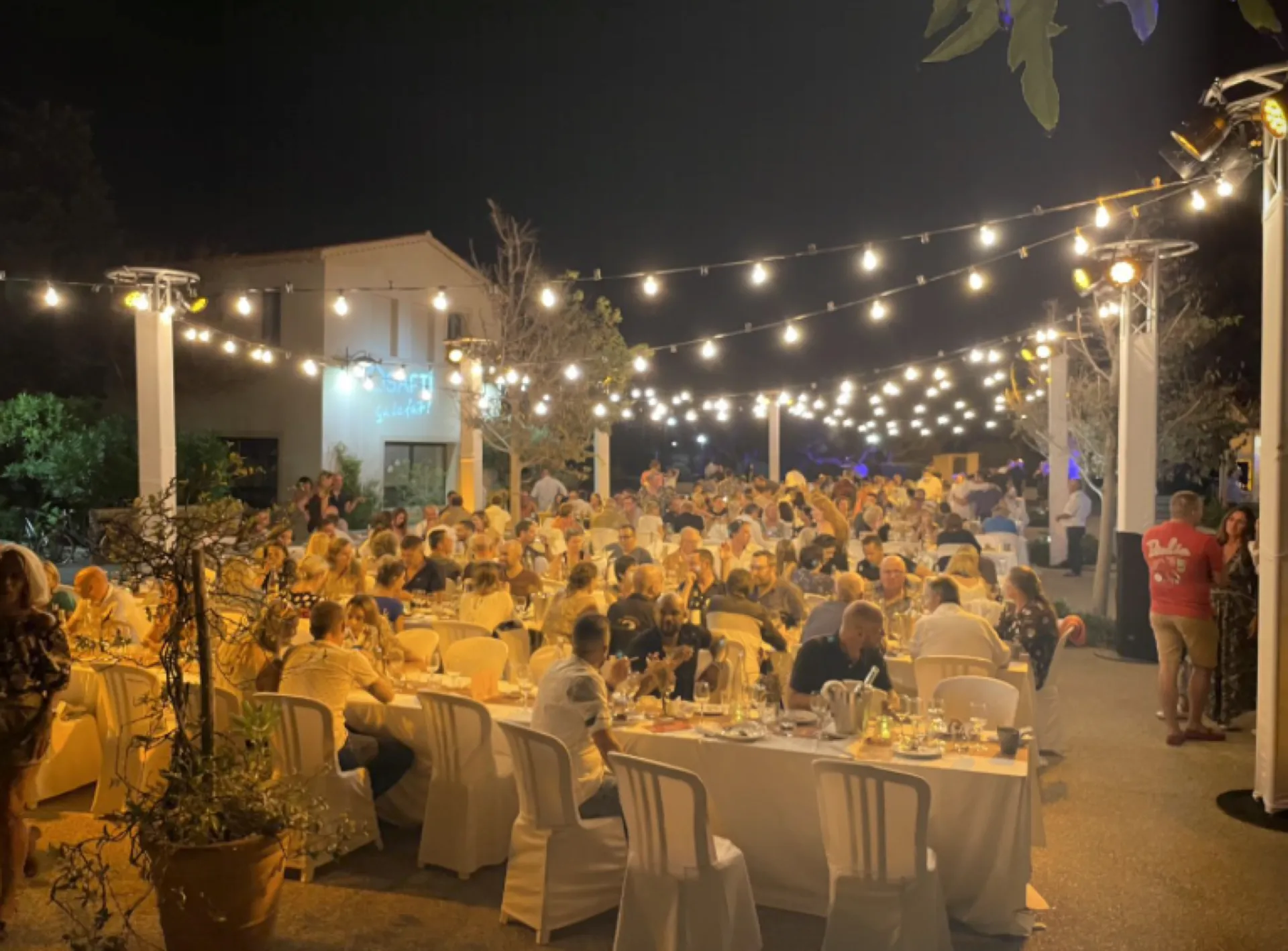 location ampoule led rétro pour guirlandes leds à rayol canadel dans le var