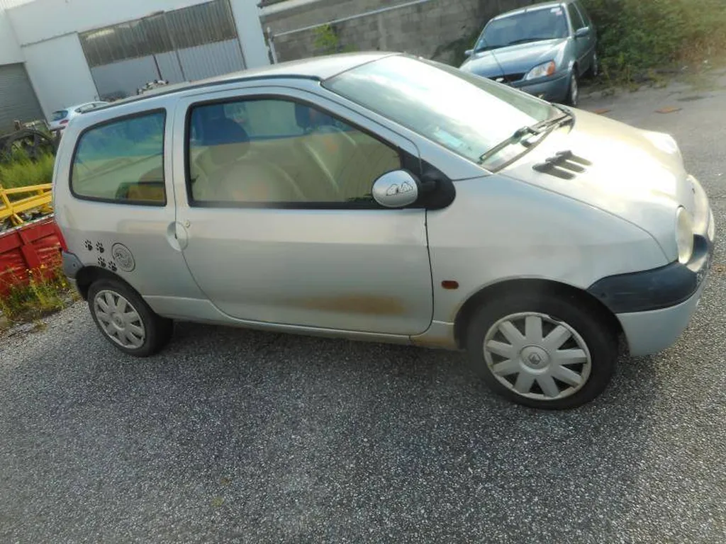 PROGRAMMATION D'UNE NOUVELLE CLÉ AVEC LA CENTRALISATION POUR RENAULT TWINGO 1 PHASE 2, À COLOMIERS PRÈS DE TOULOUSE
