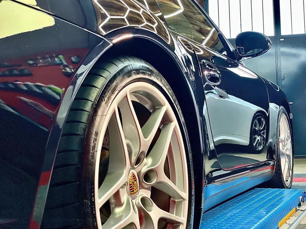 Traitement céramique Porsche 997 4S à Lyon